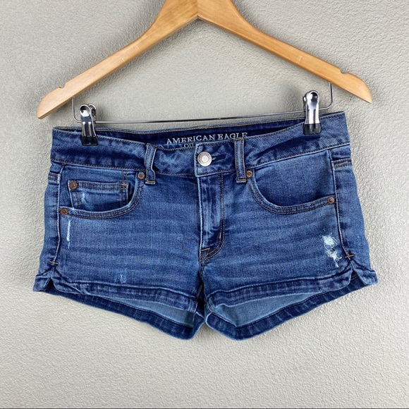 American Eagle short stretch jean shorts size 6